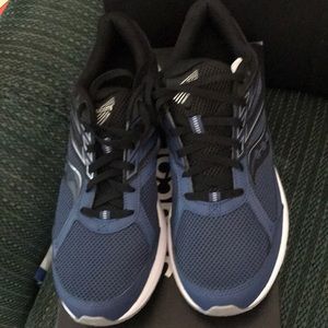 Brand New Men’s Nice Saucony sneakers size 12